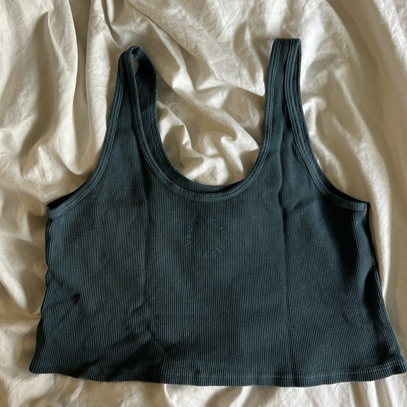 Set Active Cropped Tank - Picture 2 of 2